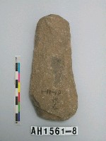 藏品(中長條形打製石斧)的圖片